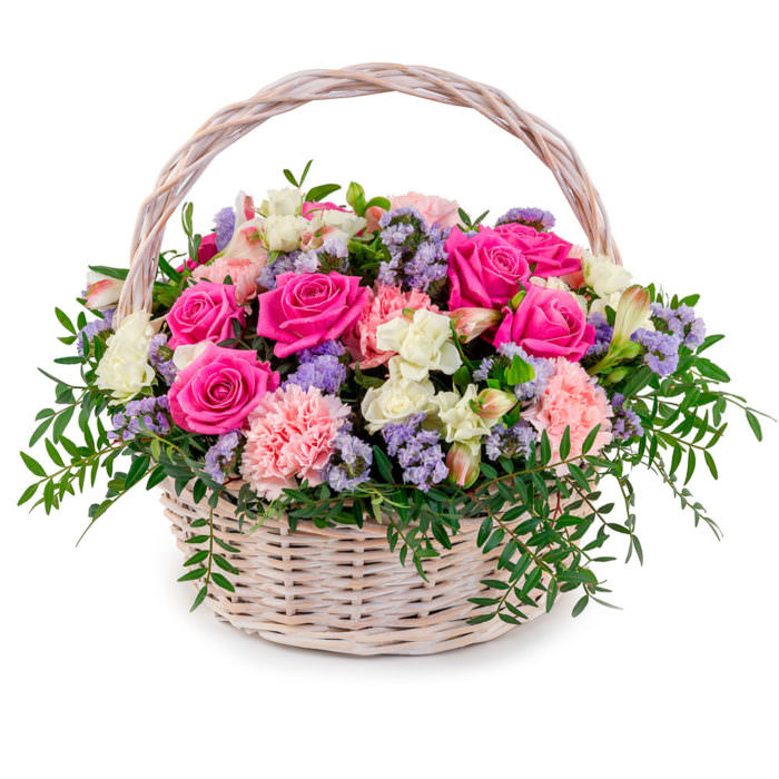 Цветы в корзинке "Объятия любимой"